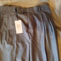 PANTALONI CLASSICI CON PINCES NUOVI