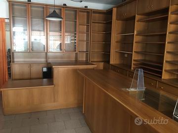 Arredamento per tabacchino