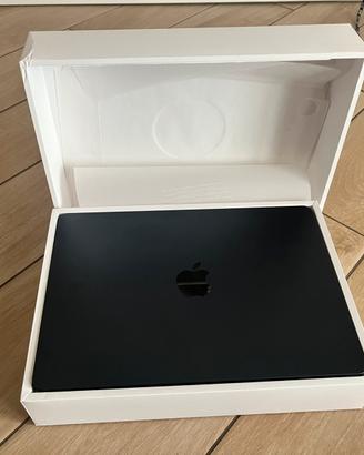 Macbook Air (2024) M3 13” 8GB