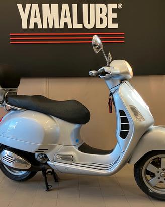 Vespa GTS 250