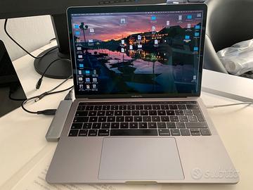 MacBook Pro 13” 2,3Ghz Intel Core 6 quad core, 256