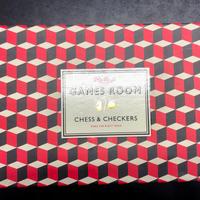 Gioco scatola dama e scacchi