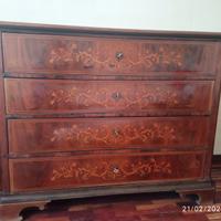 Cassettone quattro cassetti 