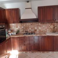 Cucina in legno componibile