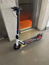 Monopattino APRILIA eSRZ