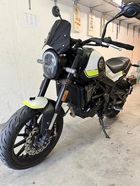 Benelli Leoncino 250