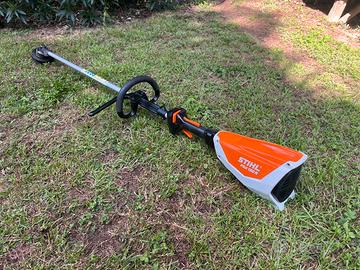 Decespugliatore Stihl FSA 130 R