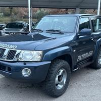 Nissan Patrol 3.0 TD Di 3 porte N1 4 posti