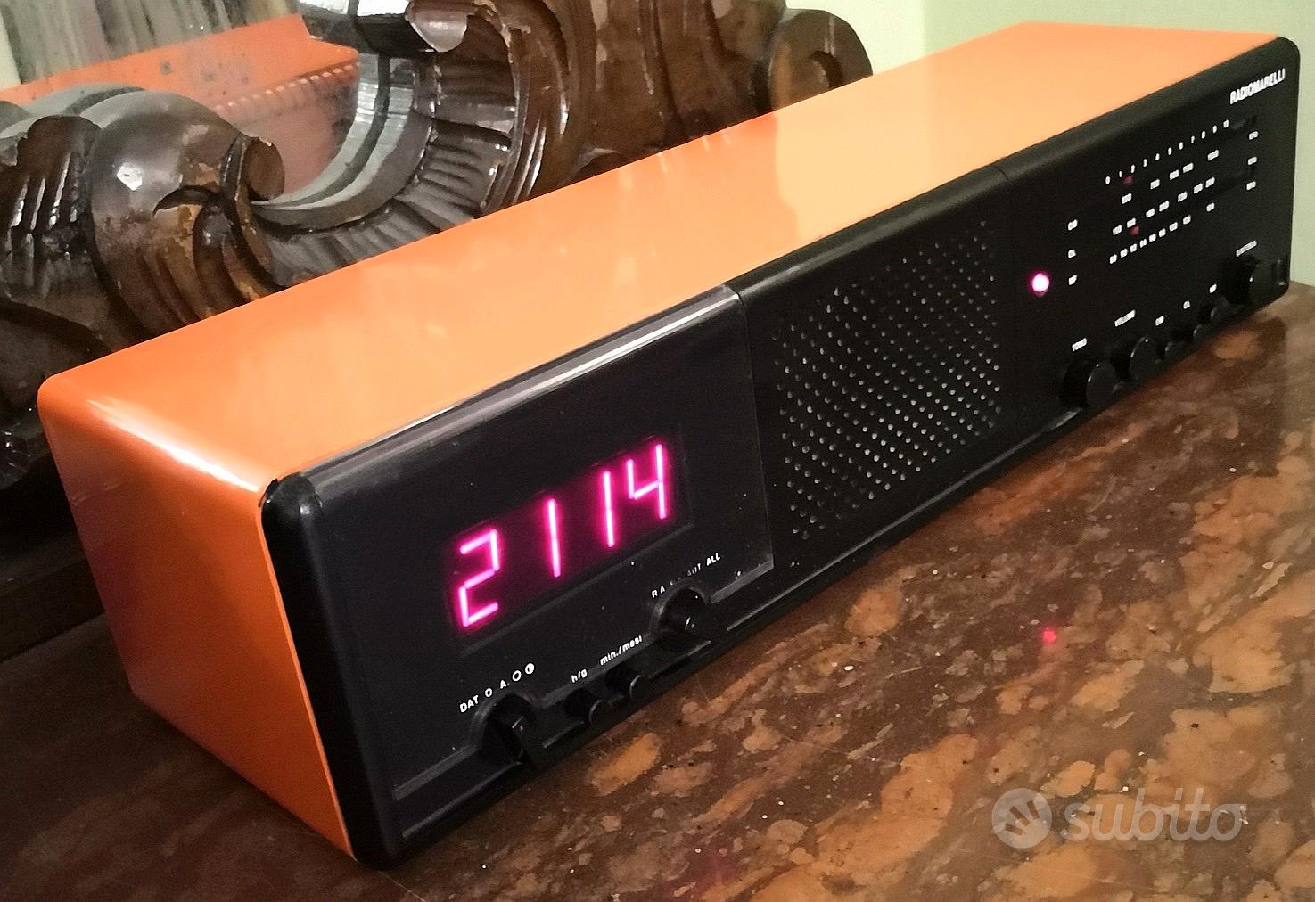 PRESENT TIME RADIO SVEGLIA BAMBOO RETRO' - Artista Spacciatore – Last Srl