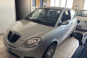 Lancia Ypsilon 1.4 Argento km 134000 originali