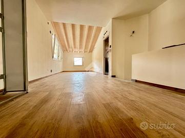 2 LOCALI A MONTODINE