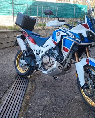 Africa Twin Adv solo 8.000 km