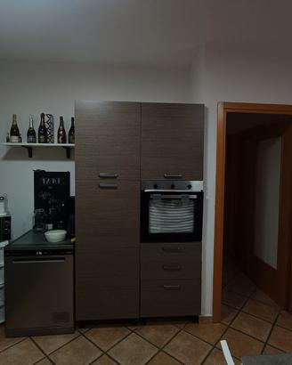 cucina lineare componibile  + omaggio divano cont