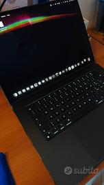 Macbook Air M3 2025 16gb di Ram 256gb di Memoria 
