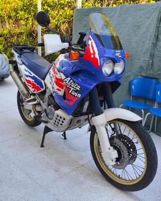Honda Africa Twin 750 RD 07