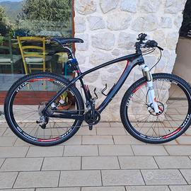 Mountain Bike 29" ON-ONE Taglia M/L – Perfetta