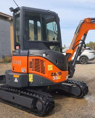 Miniescavatore usato HITACHI ZX38U-3 CLR