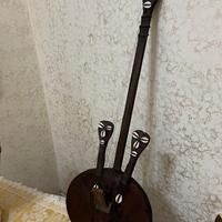 strumento in legno  banjo