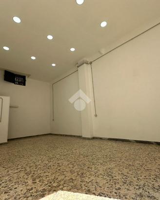 NEGOZIO A ERCOLANO