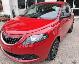 Lancia Ypsilon 1.0 FireFly 5 porte S&S Hybrid Silv
