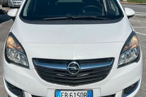 Opel meriva 2015 1.4 benzina 100 cv neopatentato