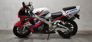 Honda cbr 900 rr sc33