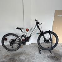 Specialized demo s4