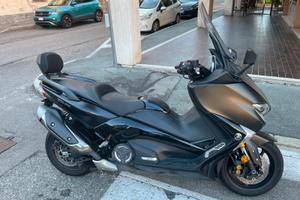 TMAX 530 DX