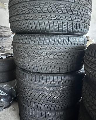 Pneumatici praticamente nuovi per BMW X 5