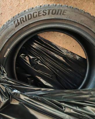 Gomme Bridgestone