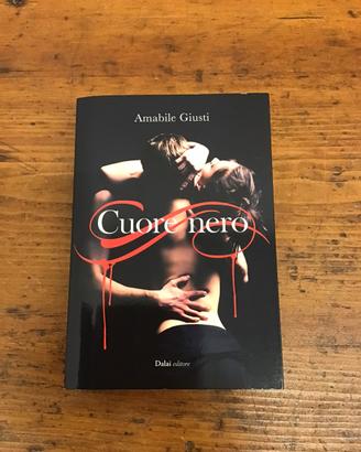 Libro CUORE NERO di Amabile Giusti