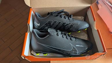 Scarpini Nike Jr Vapor 15 CLUB FG/MG Neri  - 38.5