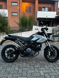 Ducati hypermotard 796