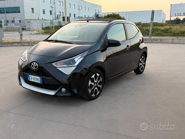 Toyota Aygo Connect 1.0 VVT-i 72 CV 5 porte x-wave