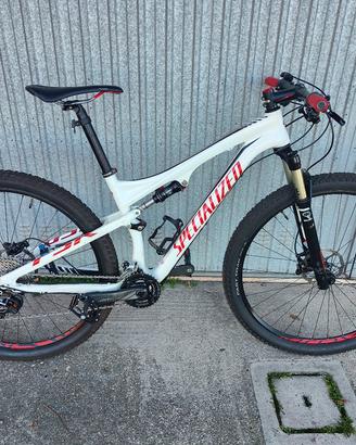  Mountain bike  Specialized