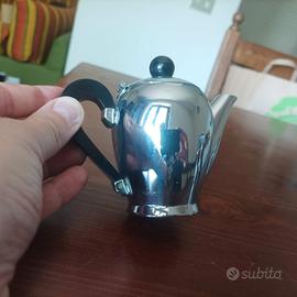 Bricco per latte Alessi modello Bombè