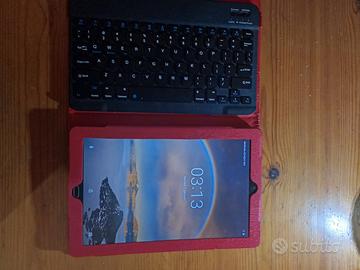 tablet e tastiera bluetooth 
