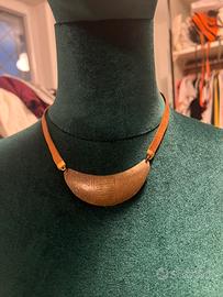 Collana vintage in bronzo e pelle – etnica