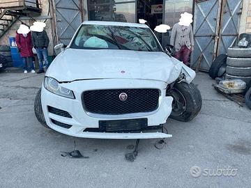 Ricambi Jaguar F-Pace 2.0 diesel 180cv del 2016