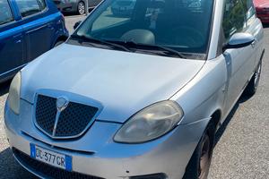 Lancia Y
