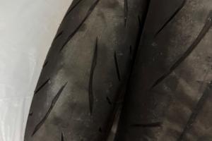 Coppia Bridgestone S23 180/55 120/70