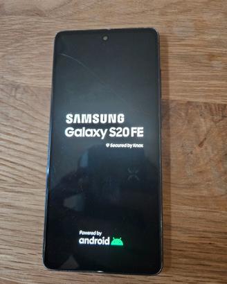 Samsung Galaxy S20 FE schermo graffiato