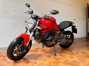 DUCATI MONSTER 821 - PARI AL NUOVO