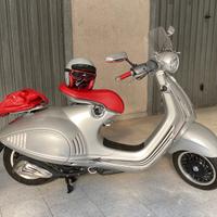 Piaggio Vespa 946 - 2715 km - 2015