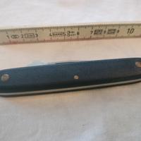 Coltellino svizzero Victorinox nero vintage.