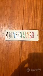 Set di graffette colorate a forma di numeri