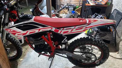 beta 125 enduro targata 2021 4 tempi