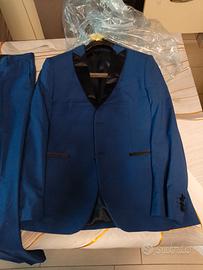 stupendo smoking firmato  sul blu come nuovo