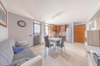 2 LOCALI A CASTEL GANDOLFO