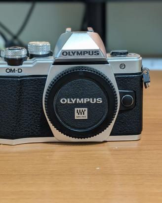 Kit Olympus OM-D E-M10 mark2 + 2 obiettivi